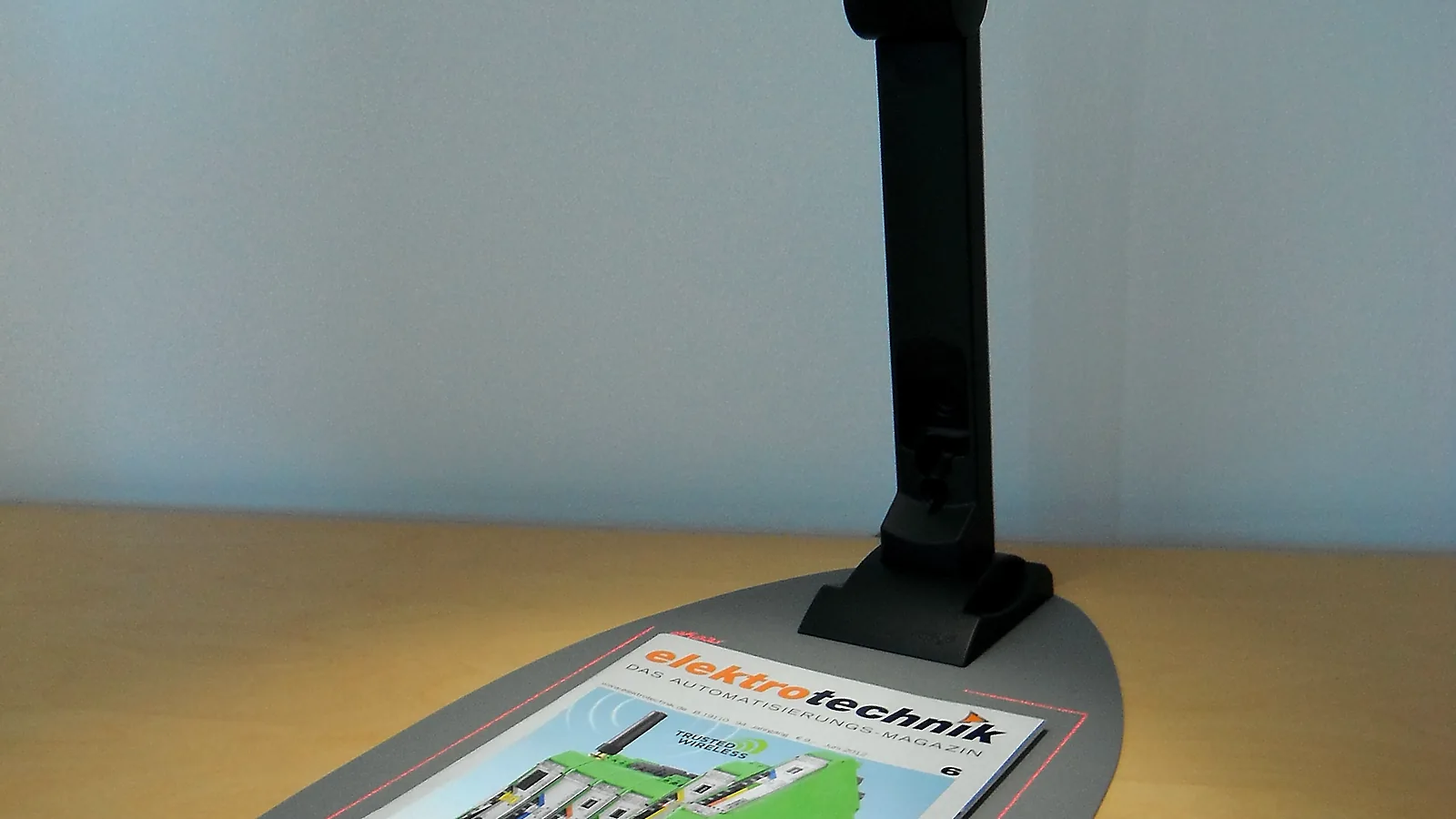 business card scanner for business sales staff, owners, and managers